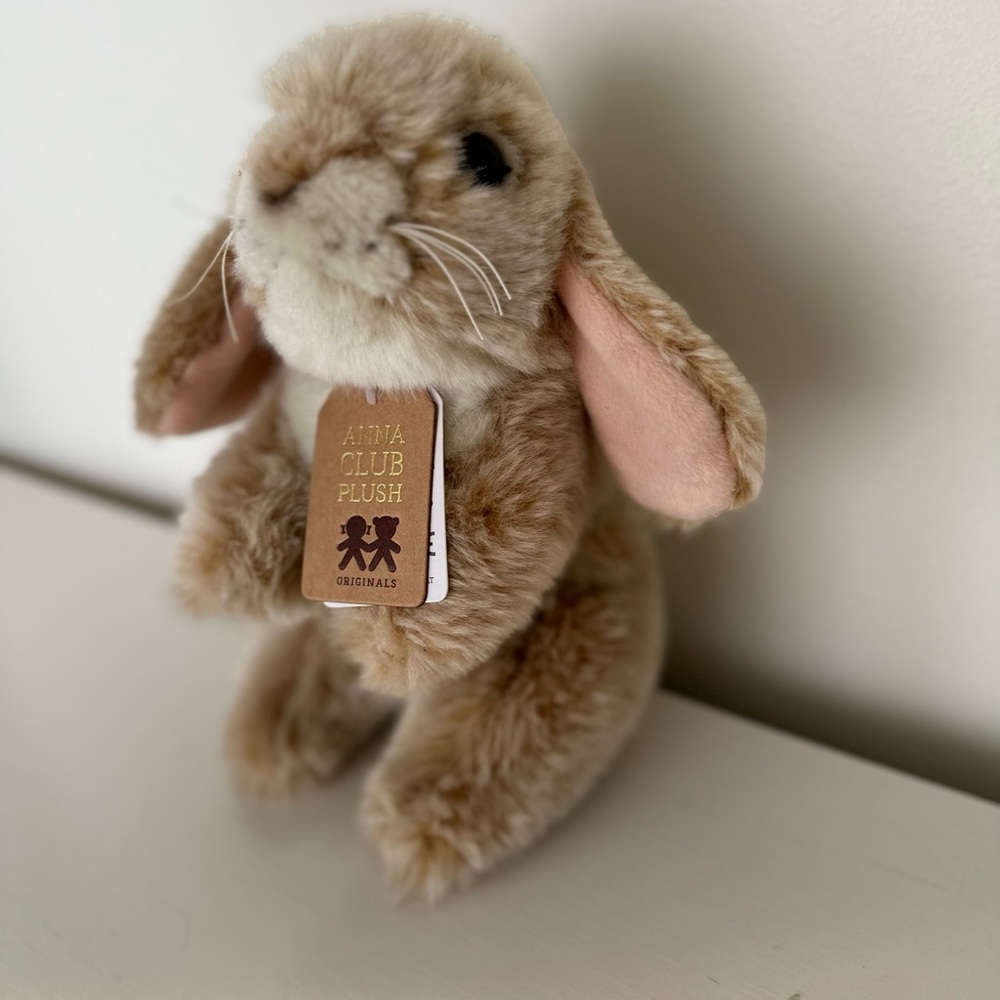 Anna Club Plush Bunny Rabbit Gray White Realistic Stuffed Animal NWT